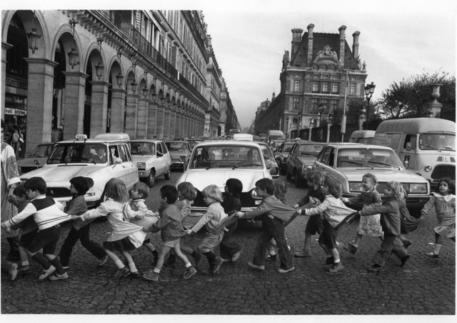 Doisneau, les tabliers de la rue de Rivoli