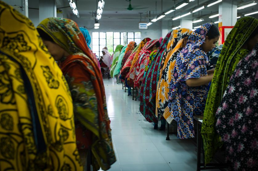 Au Bangladesh, les ouvrières travaillent 48h/sem, 6j/7