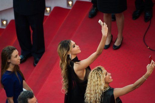 Nabilla à Cannes