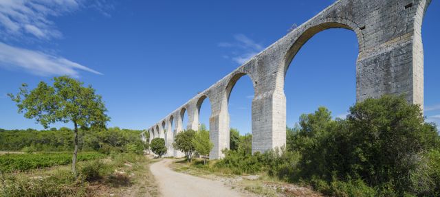L'aqueduc de Castries