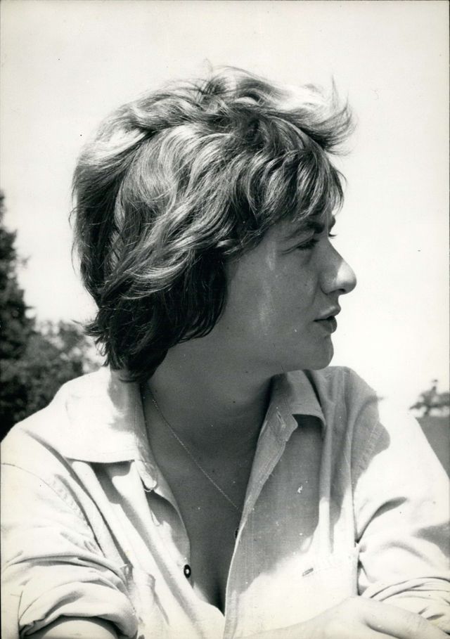 Françoise Sagan, photographiée dans sa maison en Normandie, 17 août 1959