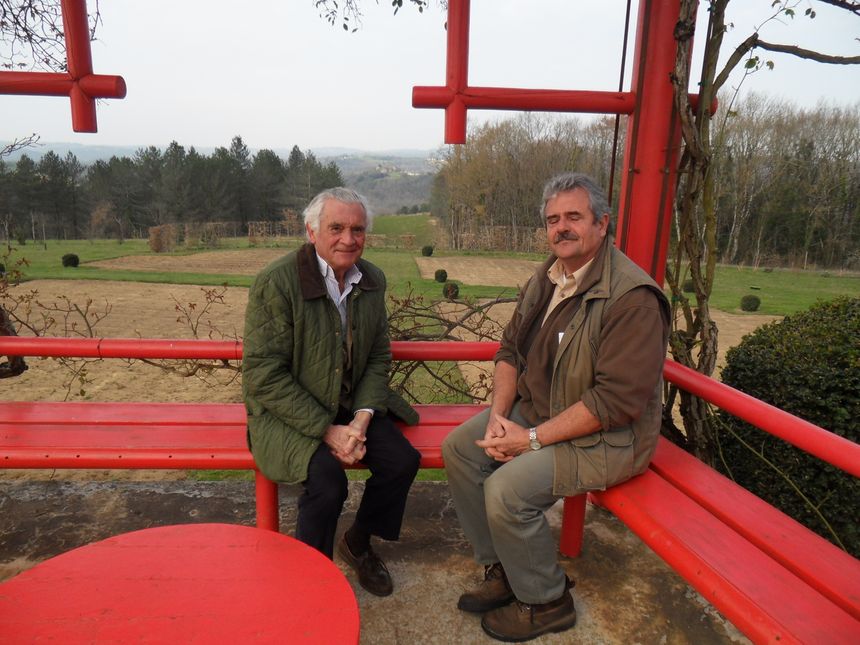 Patrick Sermadiras, propriétaire et Laurent Chabane, chef jardinier