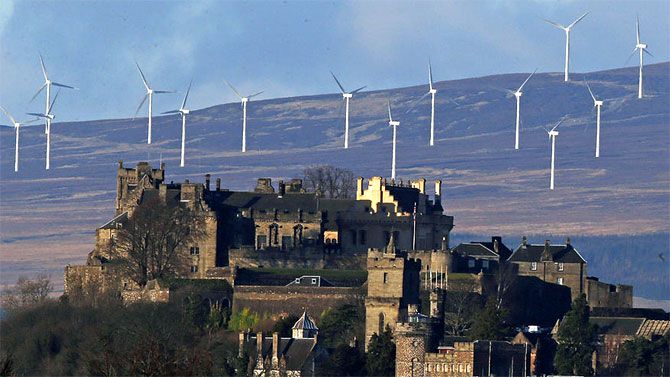 Ferme éolienne en Ecosse (Braes of Doune) près du château de Stirling