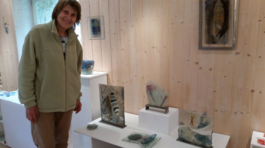 Isabelle Baeckeroot dans sa boutique à La Terrasse