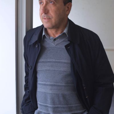 Abbas Fahdel dans les studio de Radio-France