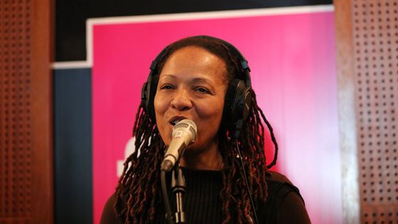 Lisa Simone au studio 154 de FIP | Photo : Fabrice Bulteau ©Radio France