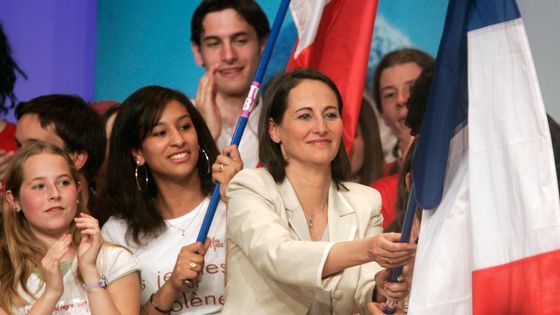 Ségolène Royal en meeting à Metz, le 12 avril 2007 ©Reuters - V.Kessler
