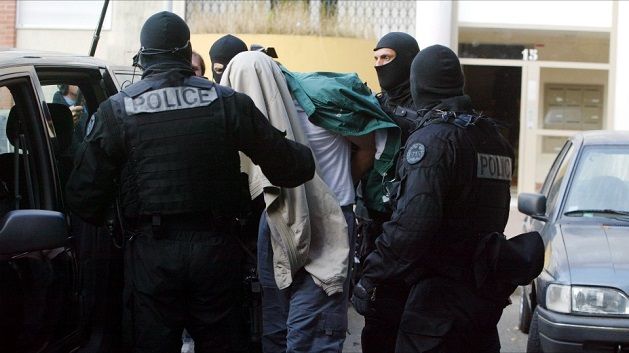 Arrestation dans les milieux djihadistes de Trappes en 2005.