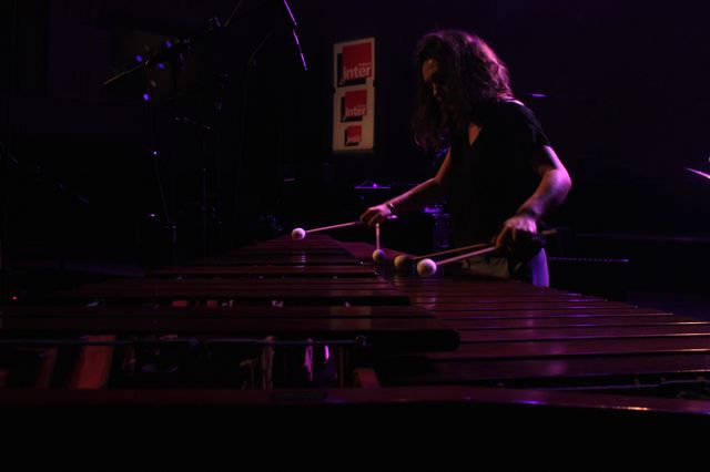 Vassilena Serafimova et son Marimba au studio 105