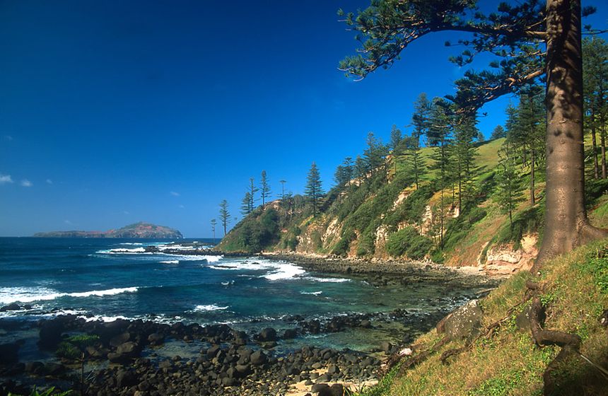 Bomboras, Norfolk Island.