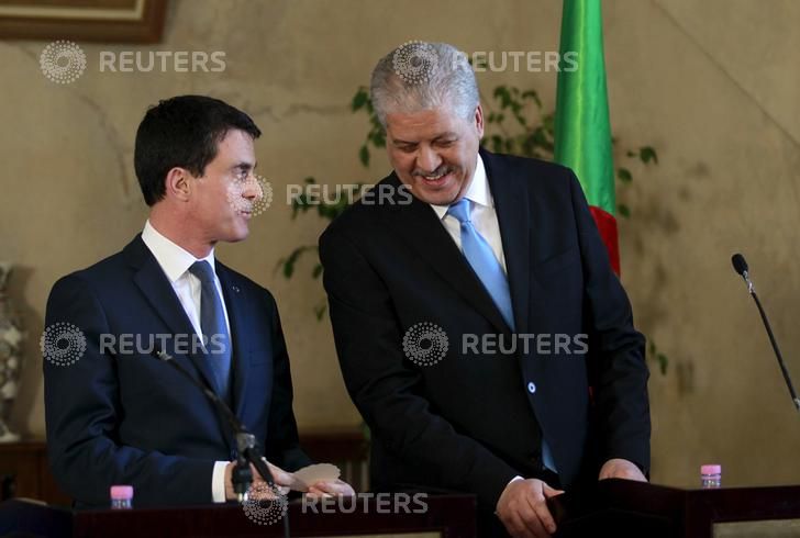 Le Premier Ministre Manuel Valls et son homologue algérien Abdelmalek Sellal