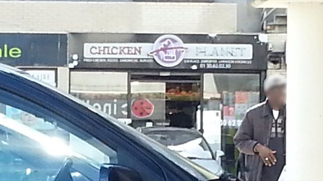 Le restaurant "Chicken Planet" à Trappes