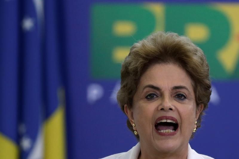 Dilma Rousseff lors d'un meeting à Brasilia le mardi 12 avril
