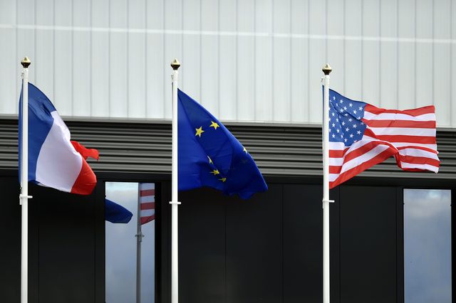 drapeaux france etats-unis europe