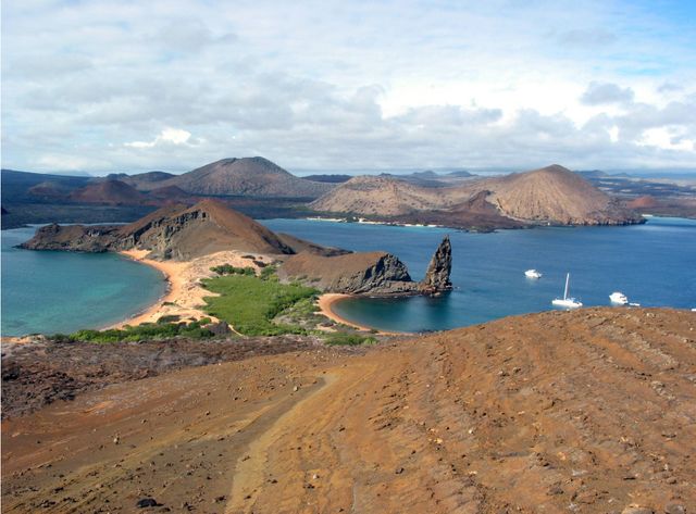 Amérique latine : la biodiversité en danger, une île des Galapagos.