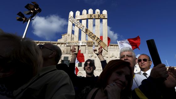 Manifestation pour la démission du gouvernement Maltais 10 avril ©Reuters - Darrin Zammit Lupi