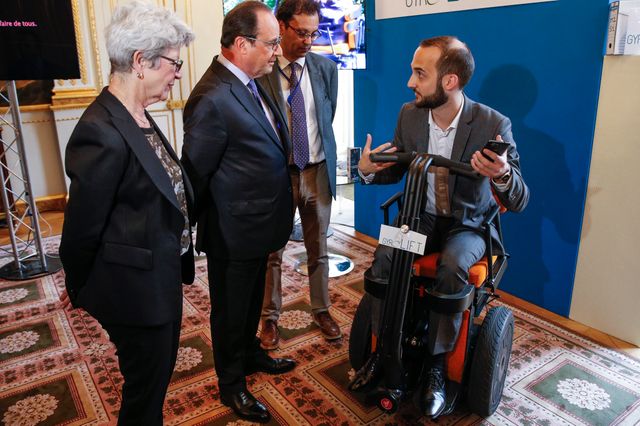 Hollande conférence handicap