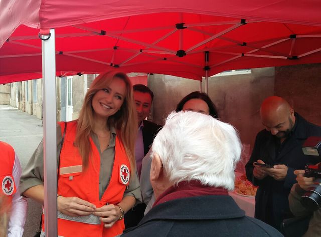 Adriana Karambeu est ambassadrice de la Croix-Rouge depuis 16 ans