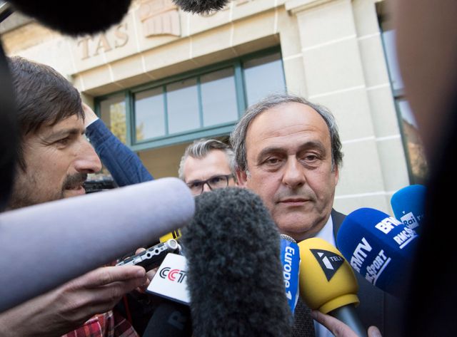 Michel Platini à sa sortie du TAS en avril