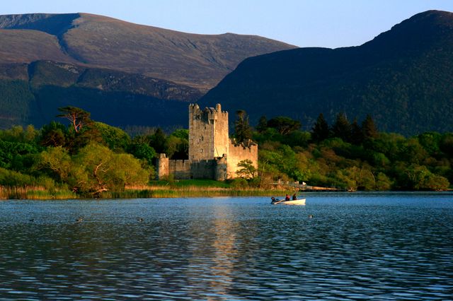 Ross Castle à Lough Leane (Killarney, Kerry, Irlande)