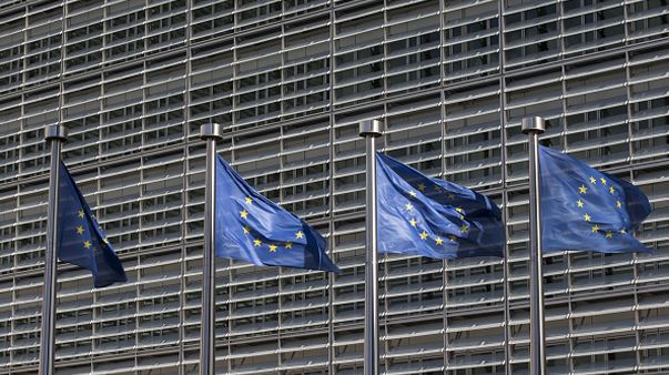 EU Flags Fly Outside The European Commission Building © Bloomberg / Contributeur
