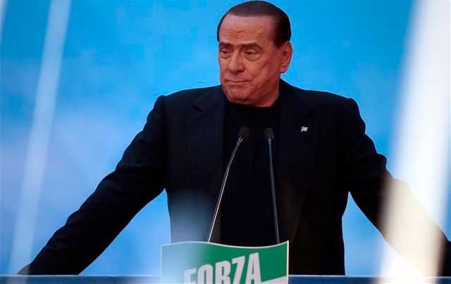 silvio berlusconi perd son siège de sénateur