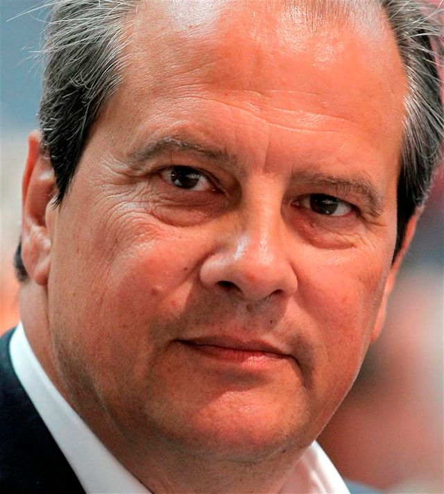 christophe cambadélis juge possible un remaniement