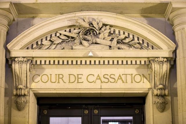 la cour de cassation ne tranche pas sur le pourvoi de nicolas sarkozy au sujet de ses agendas