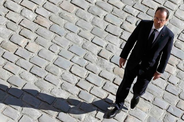 les ambitions de "reconquête" de françois hollande compromises par l’affaire morelle