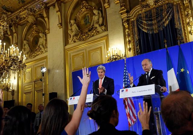 john kerry s’exprime en français pour convaincre sur la syrie