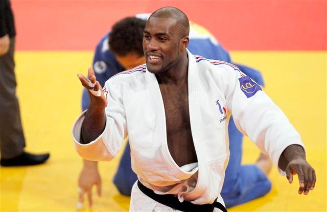 teddy riner gagne encore à paris