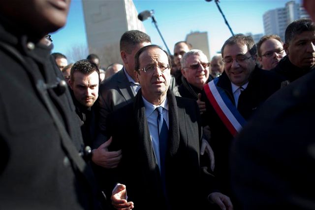 françois hollande réplique aux attaques de nicolas sarkozy