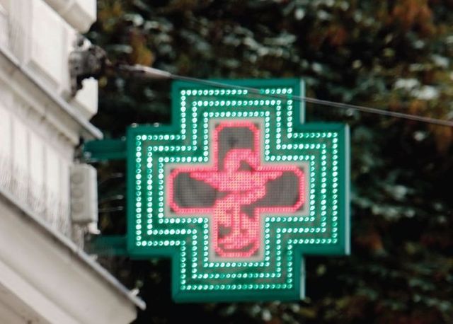bercy se penche sur le monopole des pharmaciens
