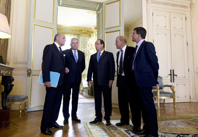l'élysée maintient l'option militaire sur la syrie