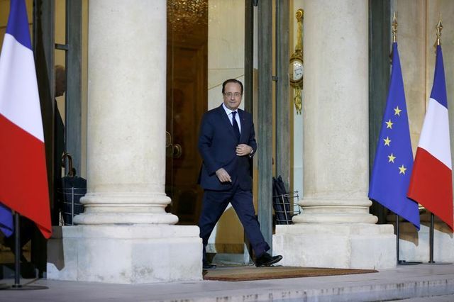 la popularité de françois hollande reste au plancher