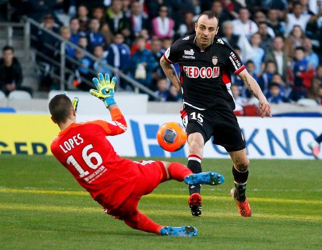 monaco s'impose à gerland