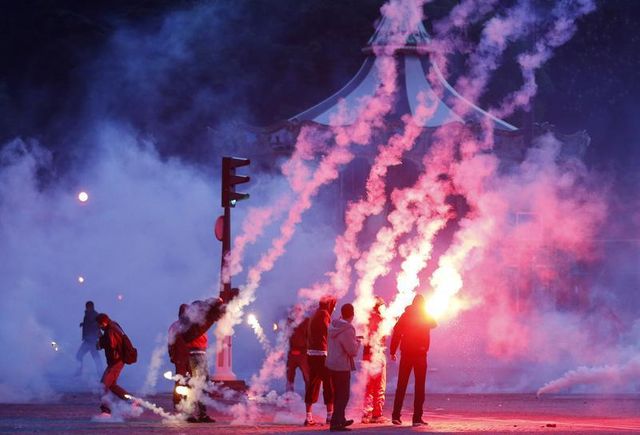douze personnes jugées après les violences de la fête du psg