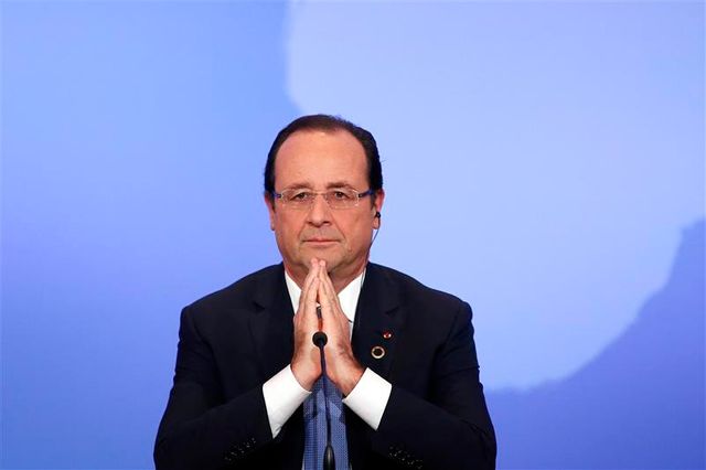 la popularité de françois hollande se maintient à 24%, selon un sondage lh2