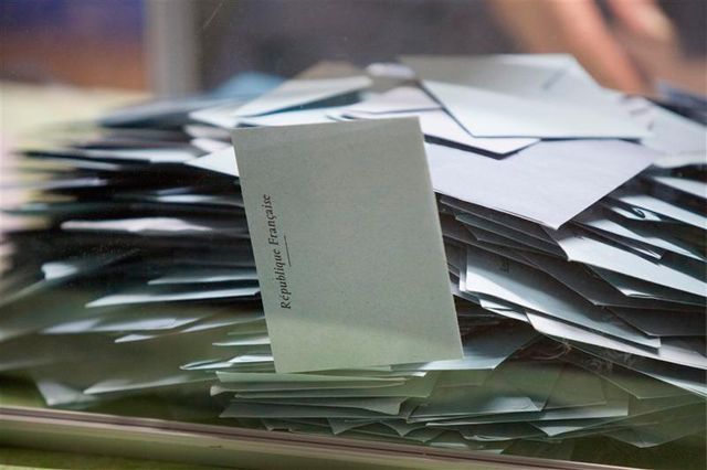 pour l'ump, le fn et le pcf, l'élimination du ps dans l'oise est un désaveu de la politique nationale