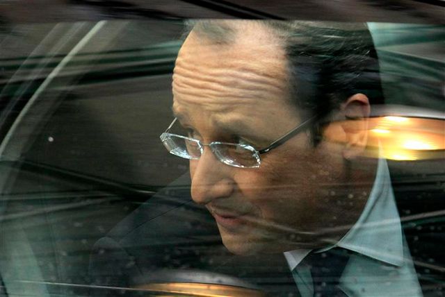 csa voit la cote de françois hollande gagner trois points