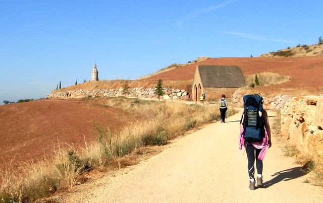 L'entrée de Villamayor de Monjardín - St Jacques de Compostelle