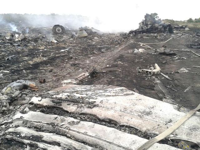 un boeing malaisien abattu au-dessus de l'ukraine