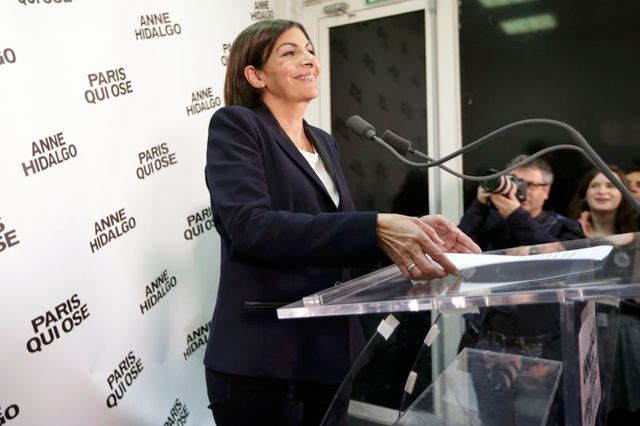 anne hidalgo va devenir la première femme maire de paris