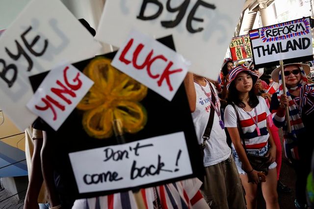 yingluck shinawatra en "lieu sûr" en thaïlande