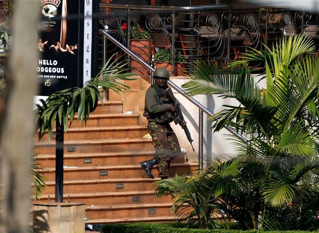 cinq français ont réussi à s'échapper à nairobi