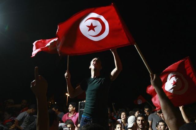 la mort de huit soldats dans un embuscade soulève la colère en tunisie