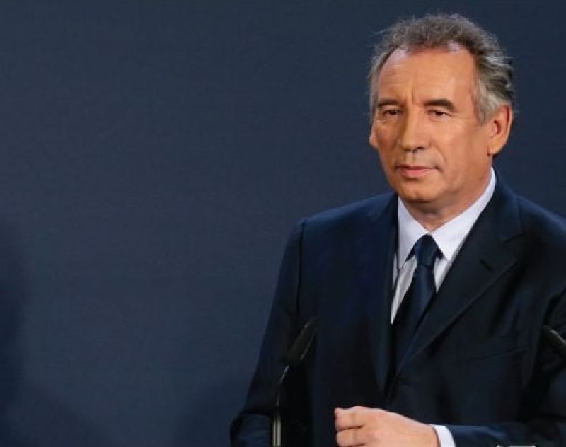 françois bayrou remporte la mairie de pau