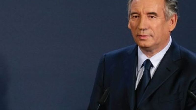 françois bayrou remporte la mairie de pau