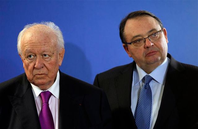 jean-claude gaudin prend l'avantage sur patrick mennucci à marseille, selon csa