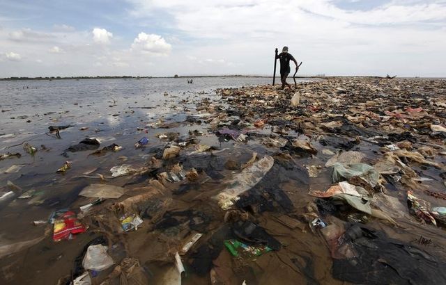 un "continent" de plastique exploré dans l'atlantique nord